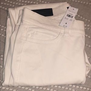 Ann Taylor White Stretch Pants Size 4